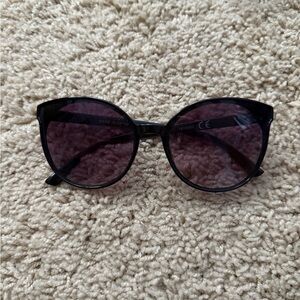 Stylish Black Sunglasses